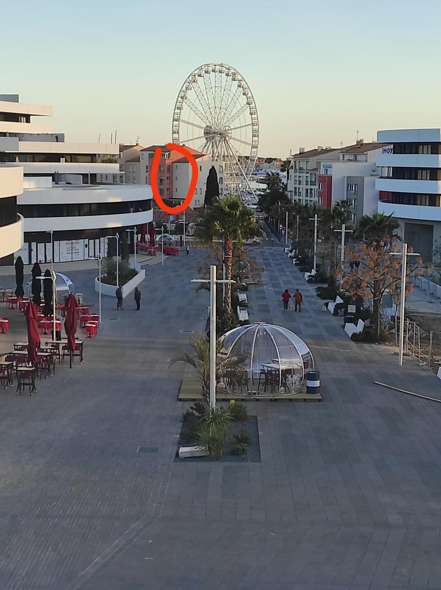 Centre Port,Studio Cosy,Vue Piscine Et Sur Le Parking Prive Ainsi Que Le Mont Saint Martin Agde Kültér fotó